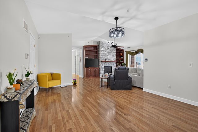 7919 Trinity Circle 4NW, Tinley Park, IL 60487