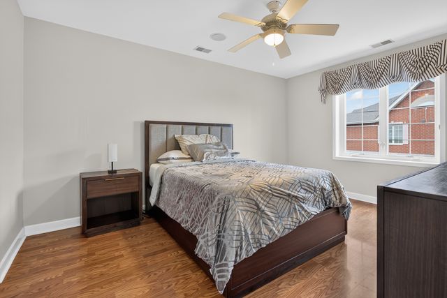 7919 Trinity Circle 4NW, Tinley Park, IL 60487