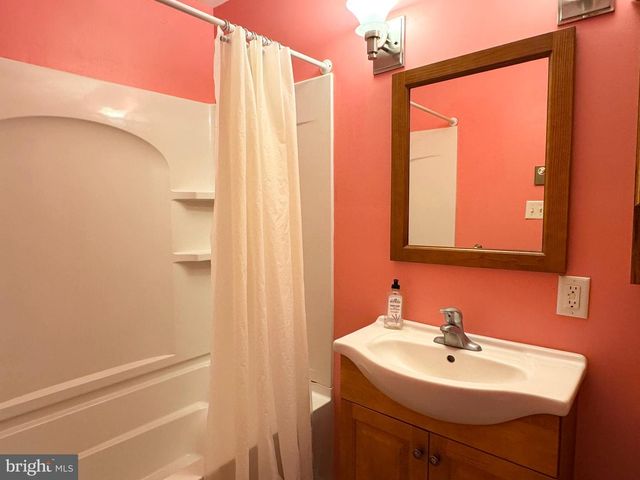 11124 DAHLGREN RD, King George, VA 22485