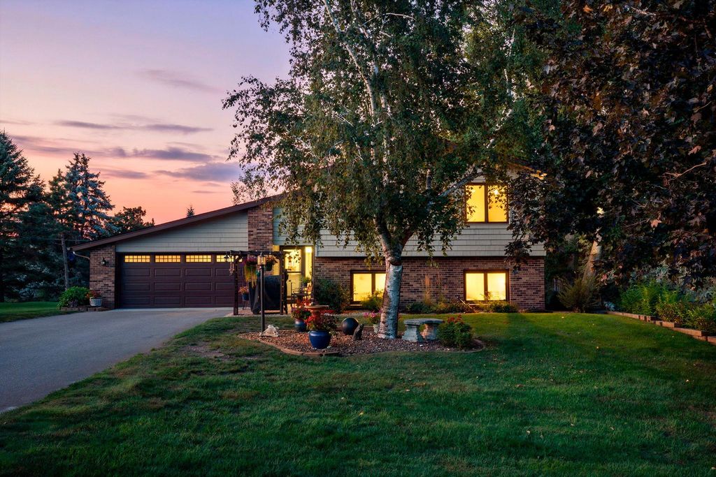 25870 Skyline Circle, Elko New Market, MN 55020 — exterior