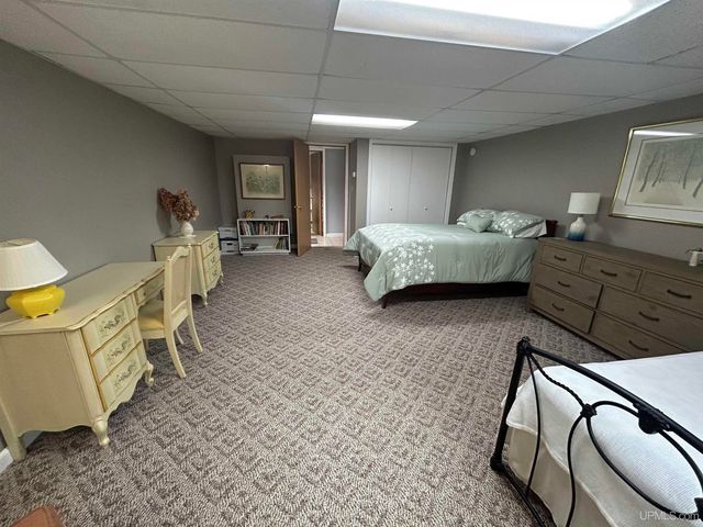 801 S Hemlock St, Iron Mountain, MI 49801