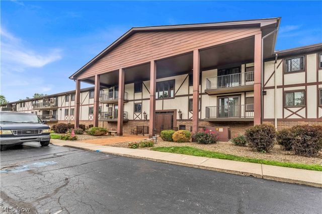 4849 Grace Road 228, North Olmsted, OH 44070