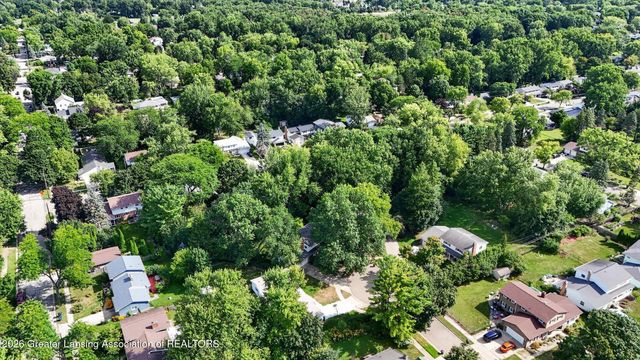 313 E Brookfield Drive, East Lansing, MI 48823