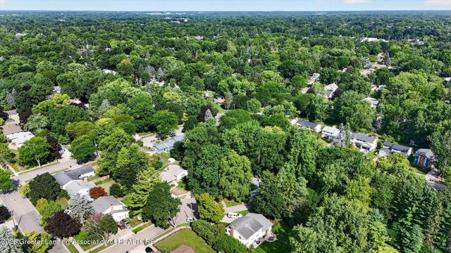 313 E Brookfield Drive, East Lansing, MI 48823