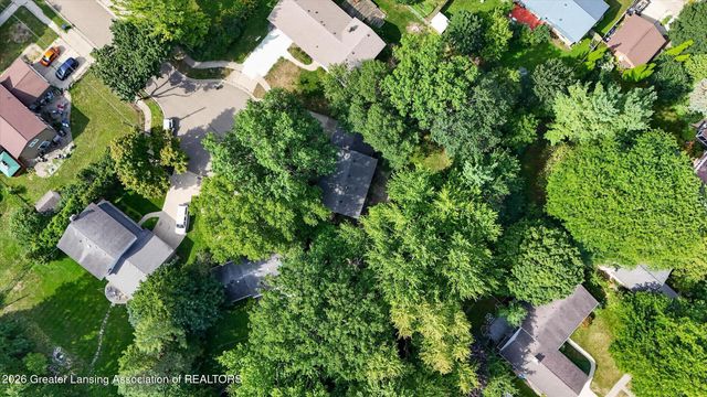 313 E Brookfield Drive, East Lansing, MI 48823