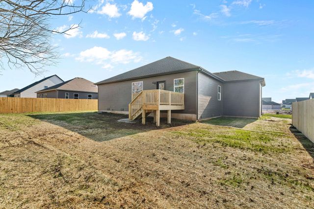 185 E Clayton Lane, Republic, MO 65738