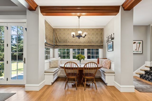 2855 Sheridan Place, Evanston, IL 60201