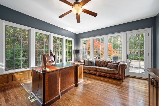 2855 Sheridan Place, Evanston, IL 60201