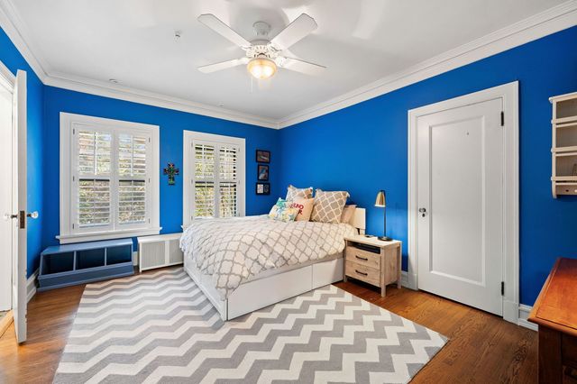 2855 Sheridan Place, Evanston, IL 60201