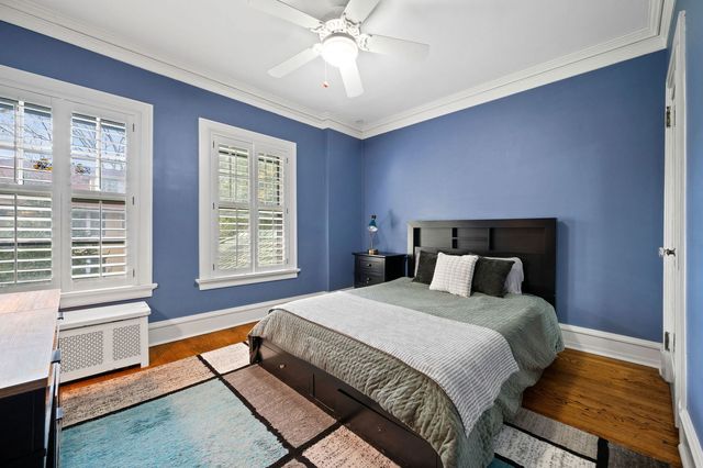 2855 Sheridan Place, Evanston, IL 60201