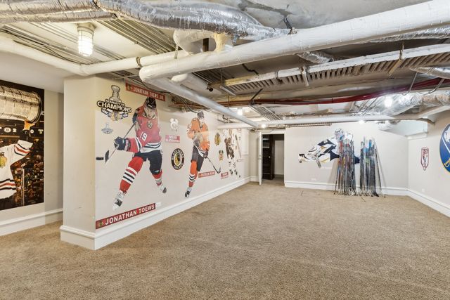 2855 Sheridan Place, Evanston, IL 60201