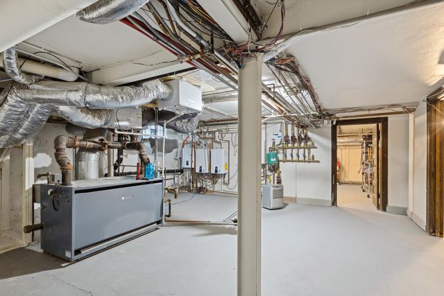 2855 Sheridan Place, Evanston, IL 60201