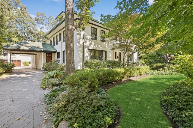 2855 Sheridan Place, Evanston, IL 60201