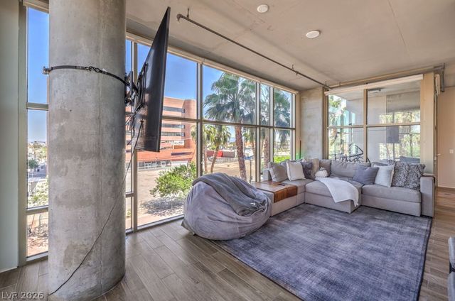353 East Bonneville Avenue 379, Las Vegas, NV 89101