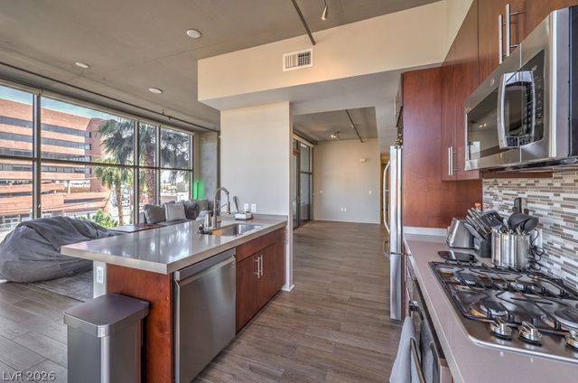 353 East Bonneville Avenue 379, Las Vegas, NV 89101