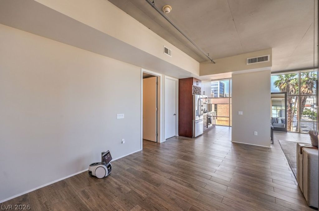 353 East Bonneville Avenue 379, Las Vegas, NV 89101 — photo 5