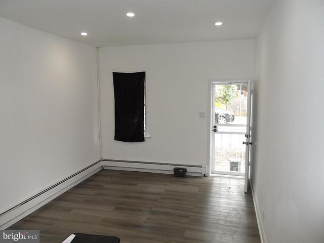 1217 CHESTNUT AVE, Trenton, NJ 08611
