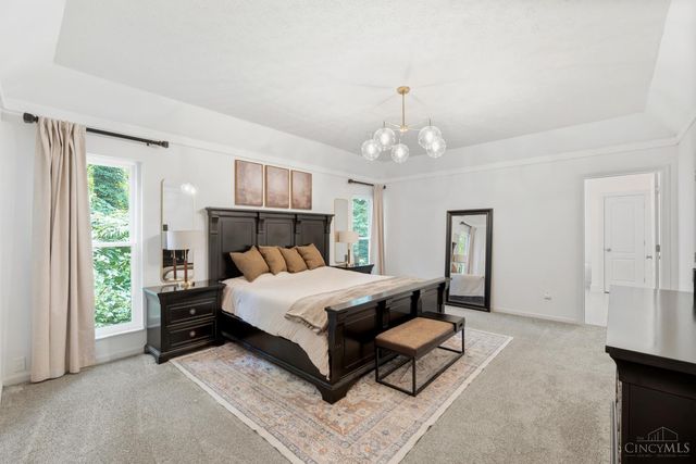 631 Greenwood Avenue, Cincinnati, OH 45229