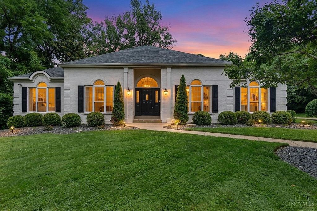 631 Greenwood Avenue, Cincinnati, OH 45229