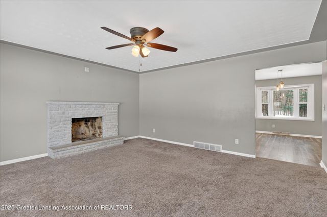 4092 N Pine Dell Drive, Lansing, MI 48911