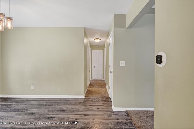 4092 N Pine Dell Drive, Lansing, MI 48911