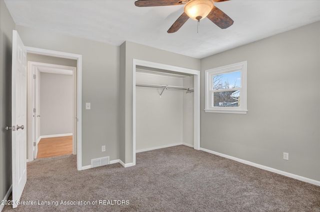 4092 N Pine Dell Drive, Lansing, MI 48911