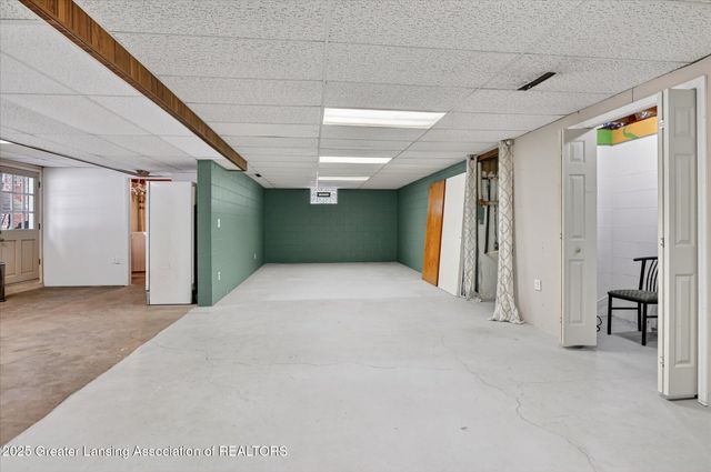 4092 N Pine Dell Drive, Lansing, MI 48911