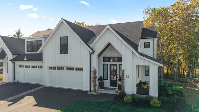 57 Trails Edge Road, Windham, NH 03087