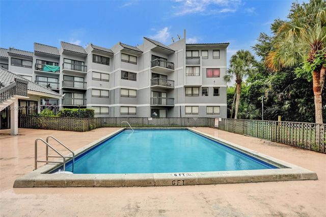 1800 N Congress Ave 102, West Palm Beach, FL 33401