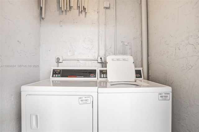 1800 N Congress Ave 102, West Palm Beach, FL 33401