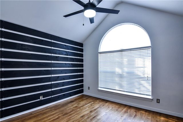 1550 Garden Avenue, Fayetteville, AR 72704