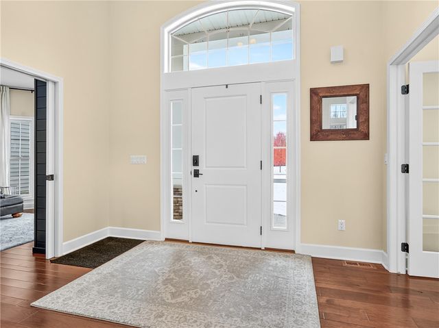 7608 Lake Meadow Drive, Ontario, NY 14519