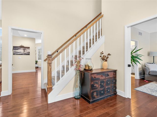 7608 Lake Meadow Drive, Ontario, NY 14519