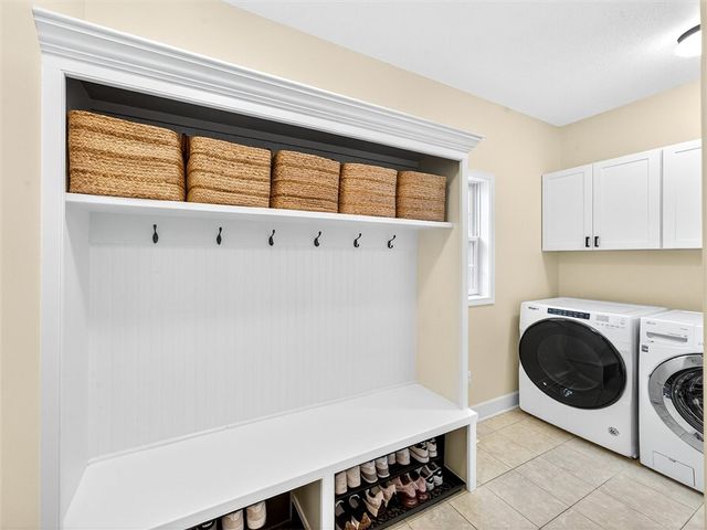 7608 Lake Meadow Drive, Ontario, NY 14519