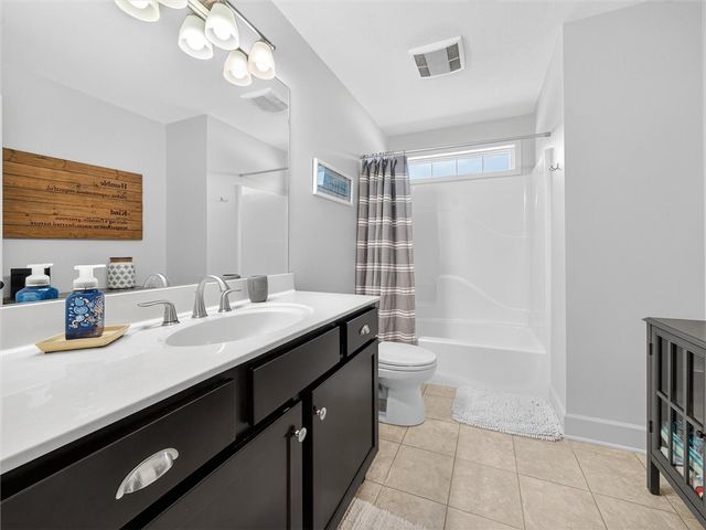 7608 Lake Meadow Drive, Ontario, NY 14519