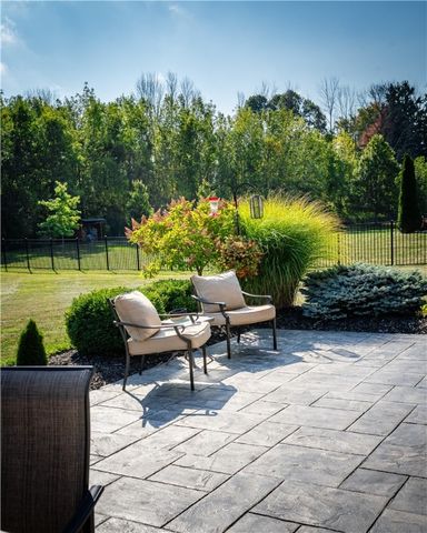 7608 Lake Meadow Drive, Ontario, NY 14519