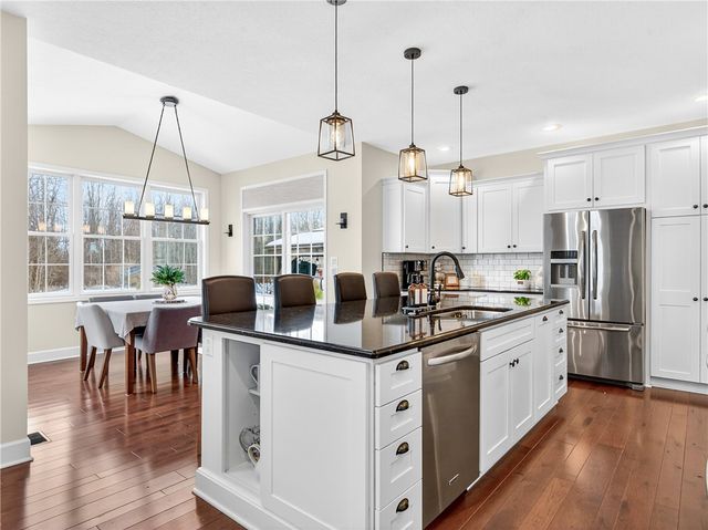 7608 Lake Meadow Drive, Ontario, NY 14519