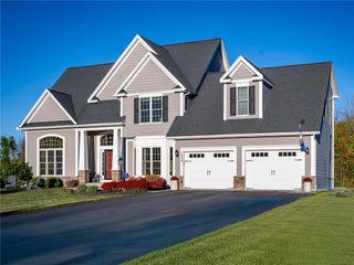 7608 Lake Meadow Drive, Ontario, NY 14519