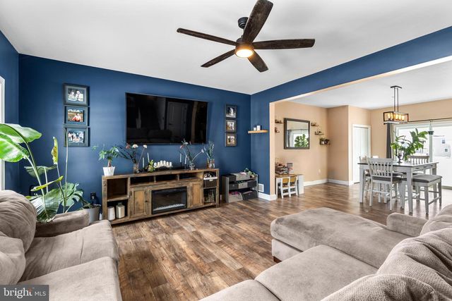 163 RANDOLPH DR, Elizabethtown, PA 17022