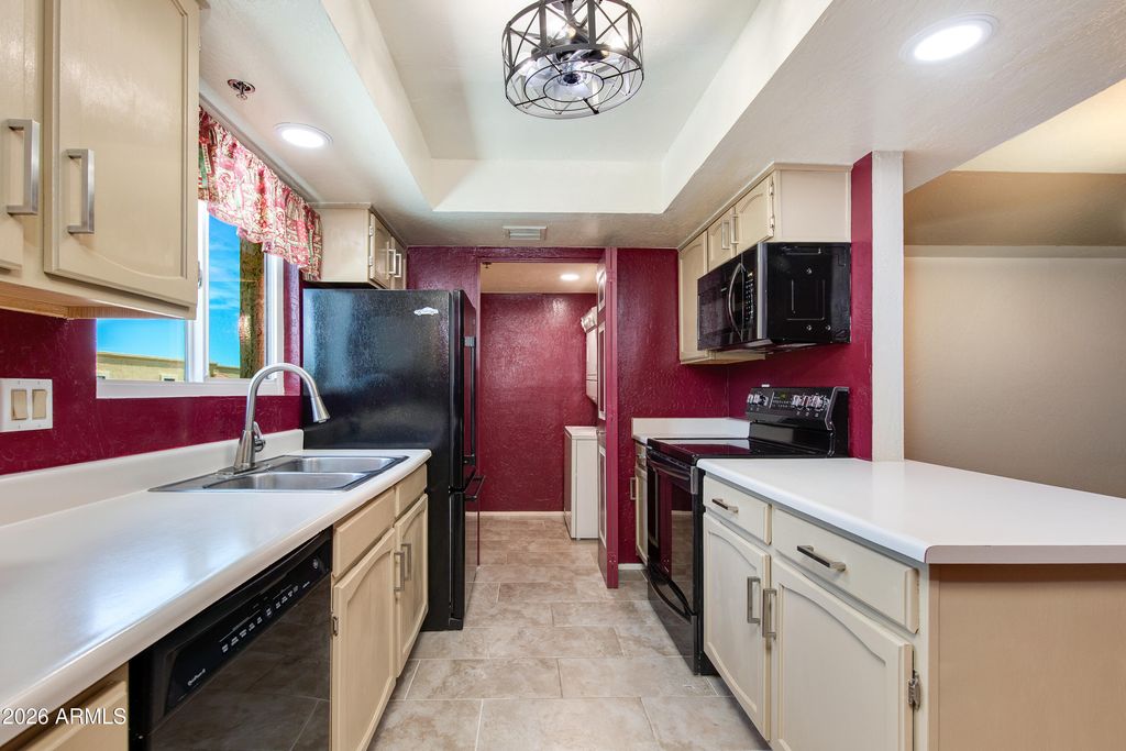 3031 N Civic Center Plaza 336, Scottsdale, AZ 85251