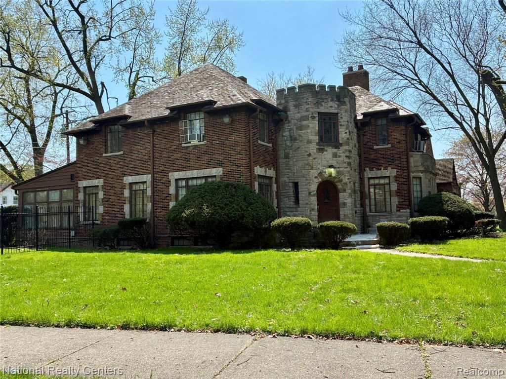 14590 Abington Avenue, Detroit, MI 48227