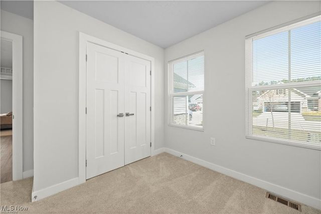 122 Eagle Circle, Amherst, OH 44001