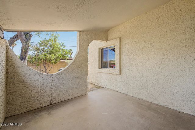 131 N HIGLEY Road 22, Mesa, AZ 85205