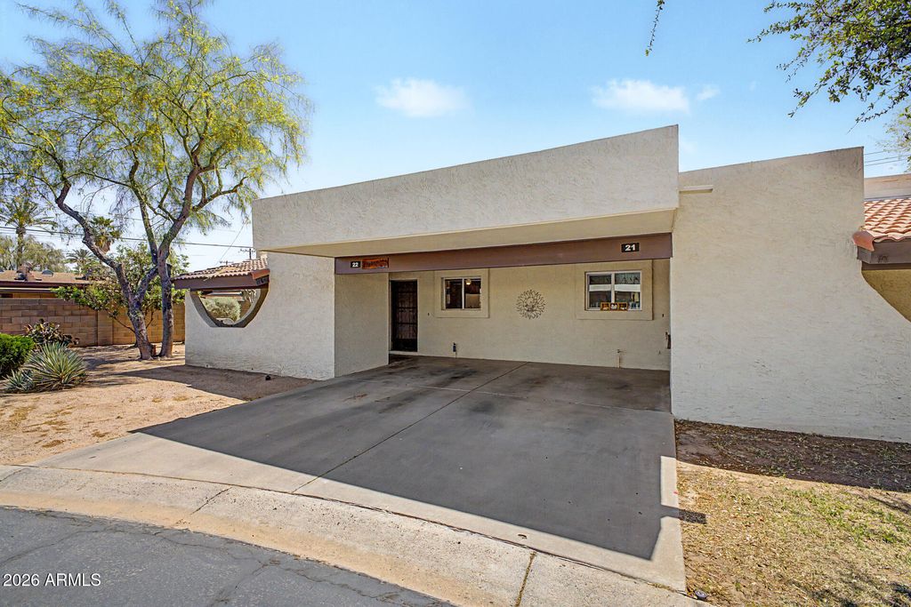 131 N HIGLEY Road 22, Mesa, AZ 85205