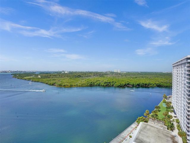 300 Bayview Drive 1914, Sunny Isles Beach, FL 33160