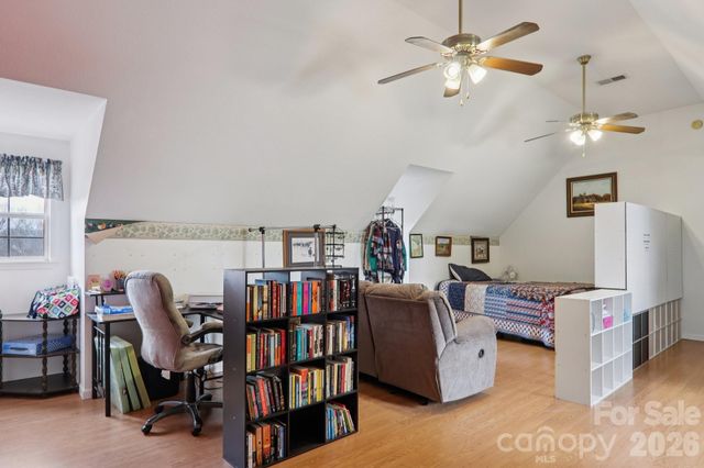 130 Crestview Street, Canton, NC 28716