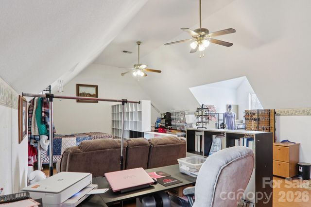 130 Crestview Street, Canton, NC 28716