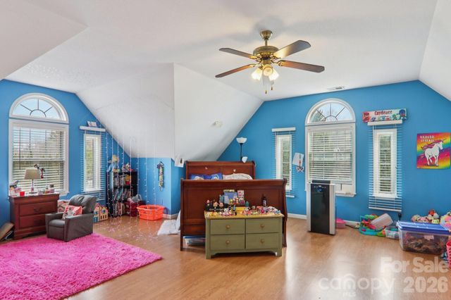 130 Crestview Street, Canton, NC 28716