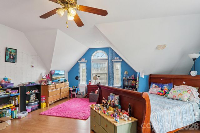 130 Crestview Street, Canton, NC 28716