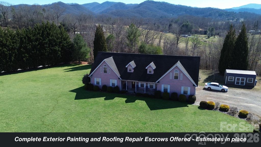 130 Crestview Street, Canton, NC 28716